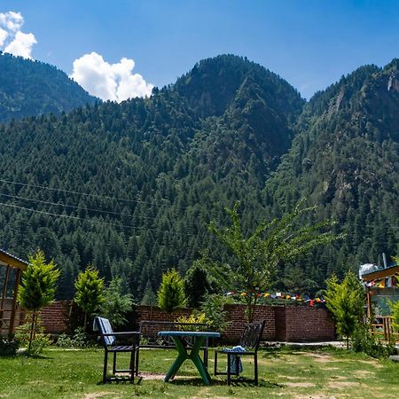 Lee Garden Himalayan Wooden Cottages Kasol Exterior foto
