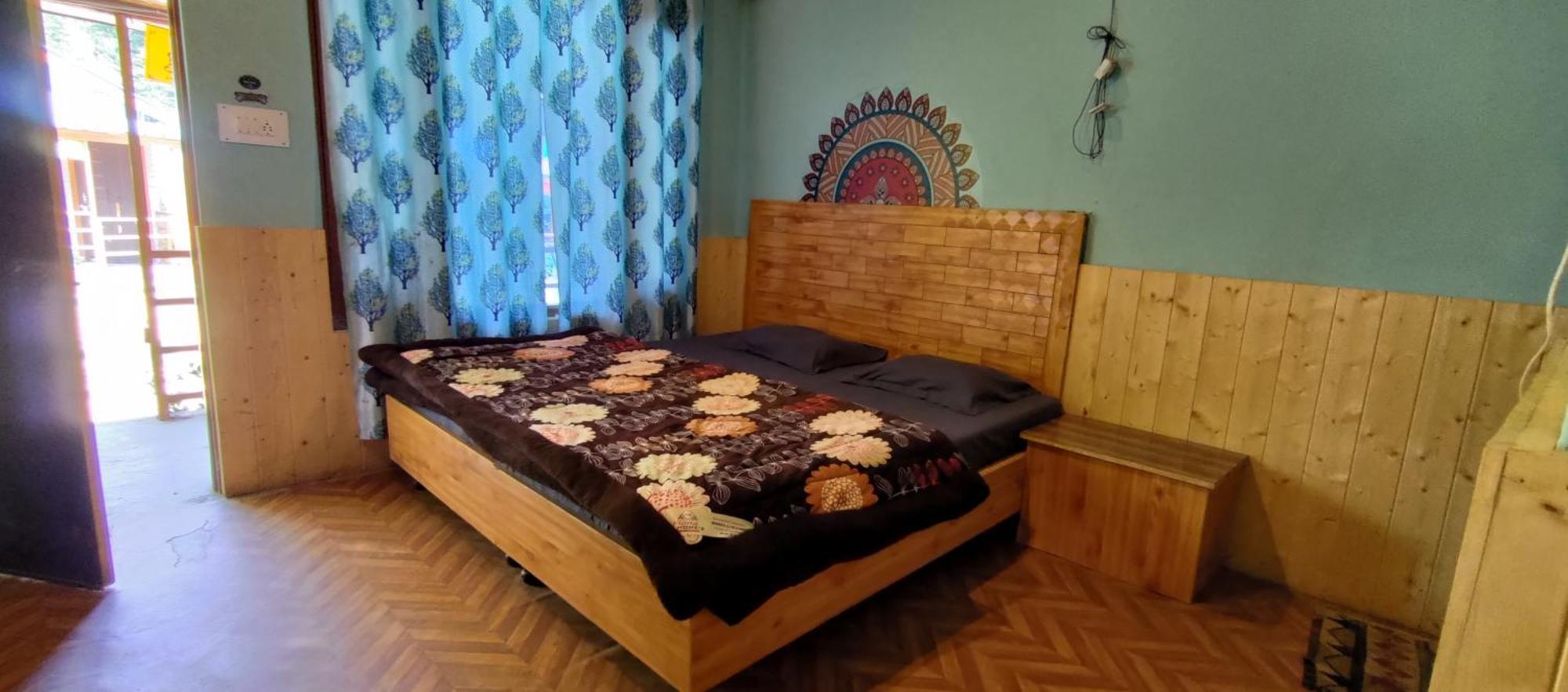 Lee Garden Himalayan Wooden Cottages Kasol Exterior foto
