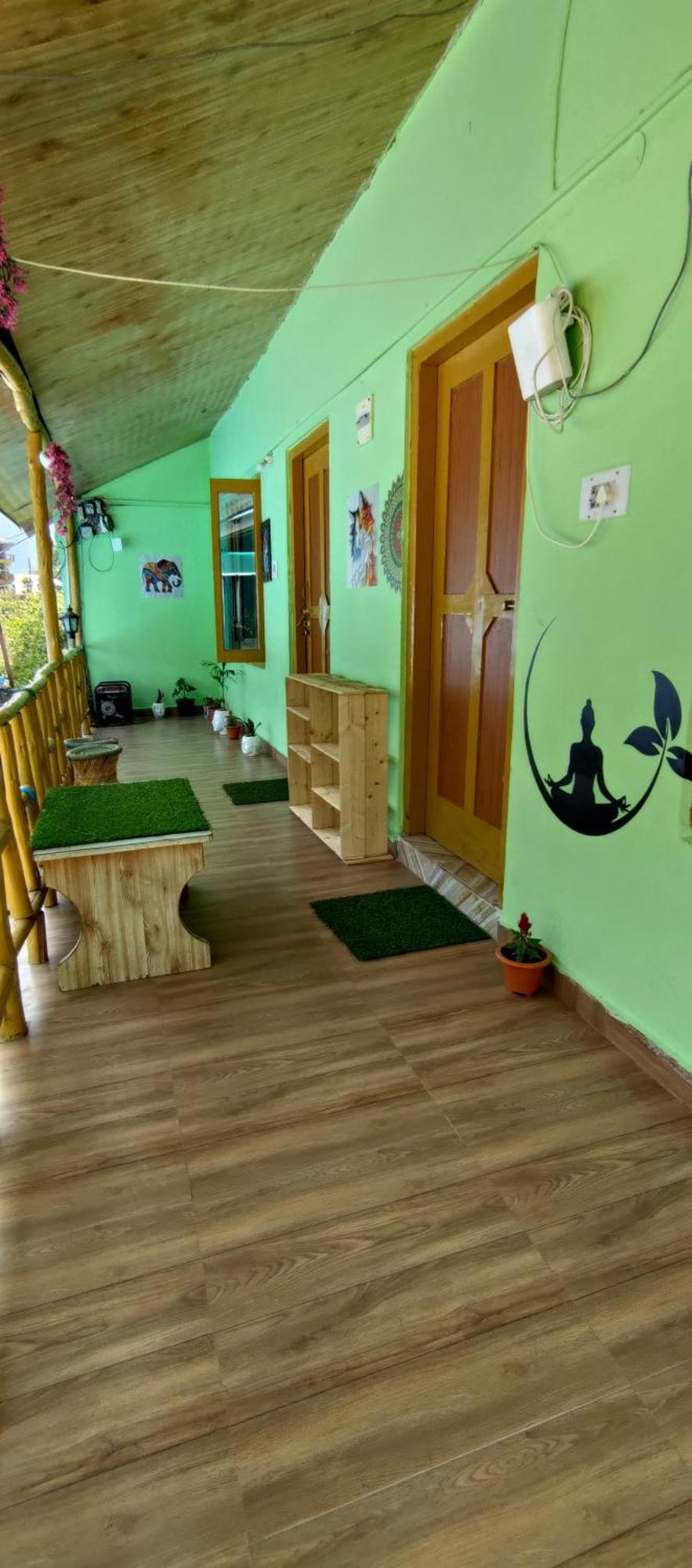 Lee Garden Himalayan Wooden Cottages Kasol Exterior foto