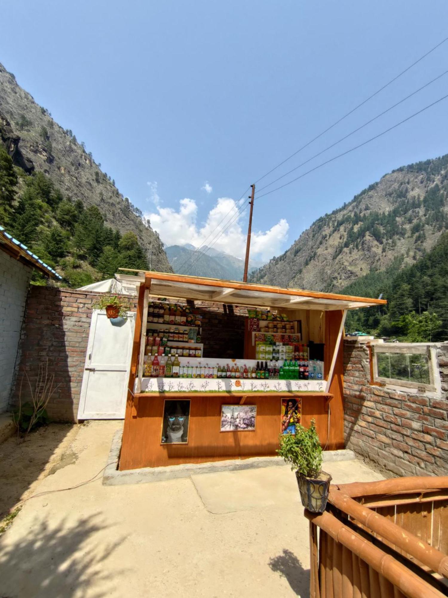 Lee Garden Himalayan Wooden Cottages Kasol Exterior foto